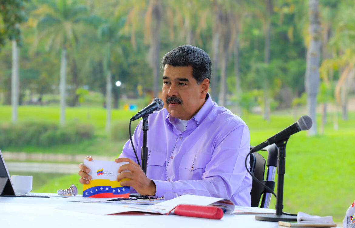 Gustavo Petro y Nicolás Maduro firman acuerdo para buscar a desaparecidos colombianos en Venezuela