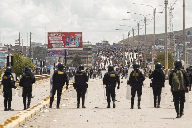 Condena Amnistía Internacional al gobierno de Perú por la represión letal de las protestas