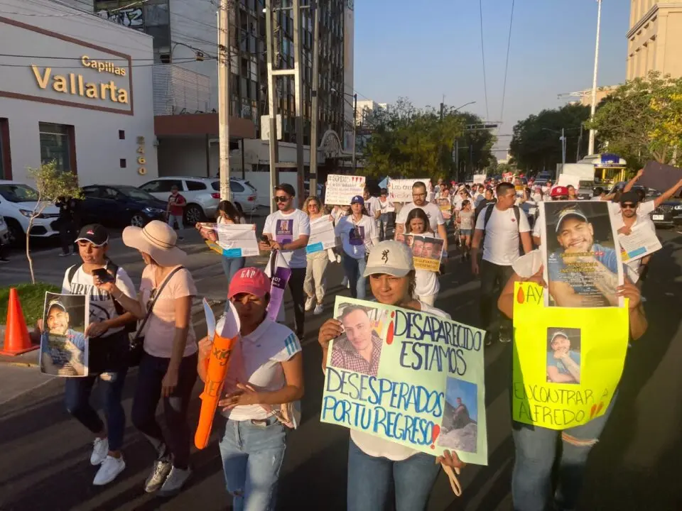 Sube a siete el número de jóvenes trabajadores de un call center en Jalisco desaparecidos