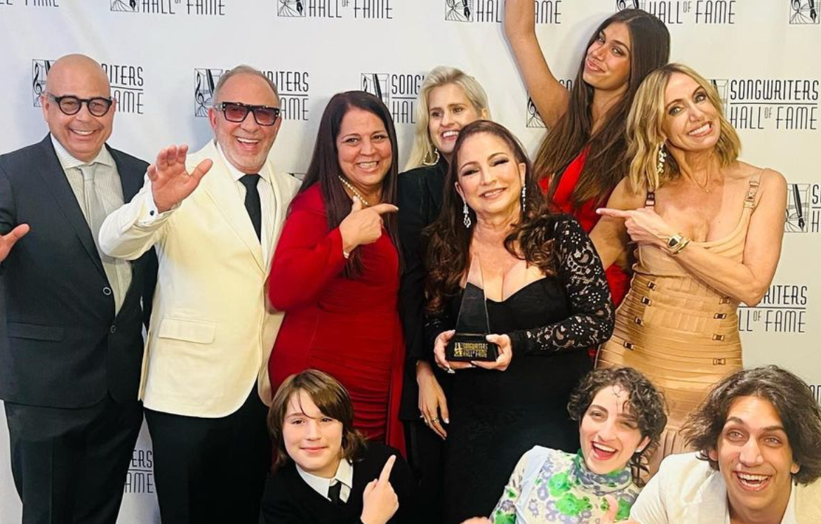 Gloria Estefan, la primera mujer latina que ingresa en el Salón de la Fama de los Compositores de EU