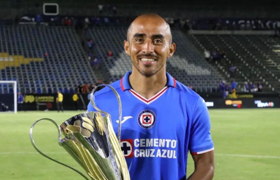 Corona ventila salida de Rafa Baca de Cruz Azul