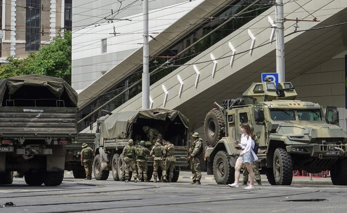 Mercenarios del grupo Wagner desisten de su rebelión en Rusia