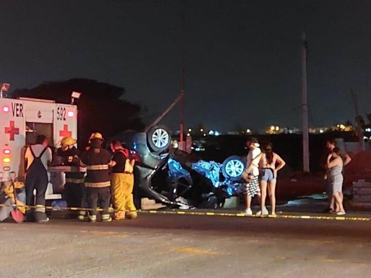 Mujer y niña mueren en fuerte choque en el km 13.5, en Veracruz