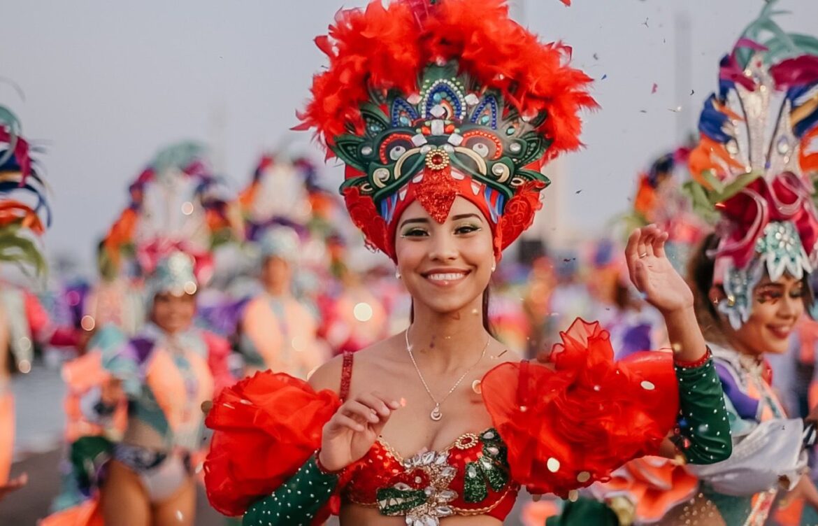 Confirman precio de gradas para ver los desfiles del Carnaval de Veracruz