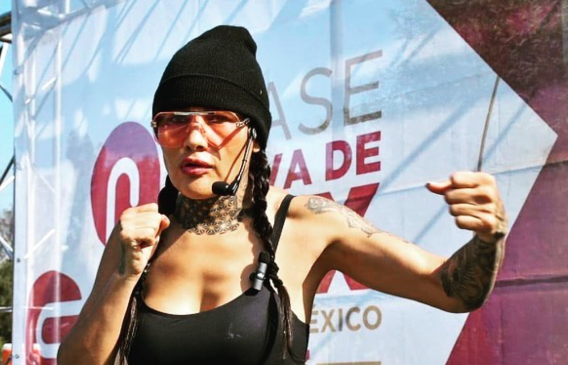 Mariana ‘Barby’ Juárez acusa de ‘ratero’ a promotor de boxeo