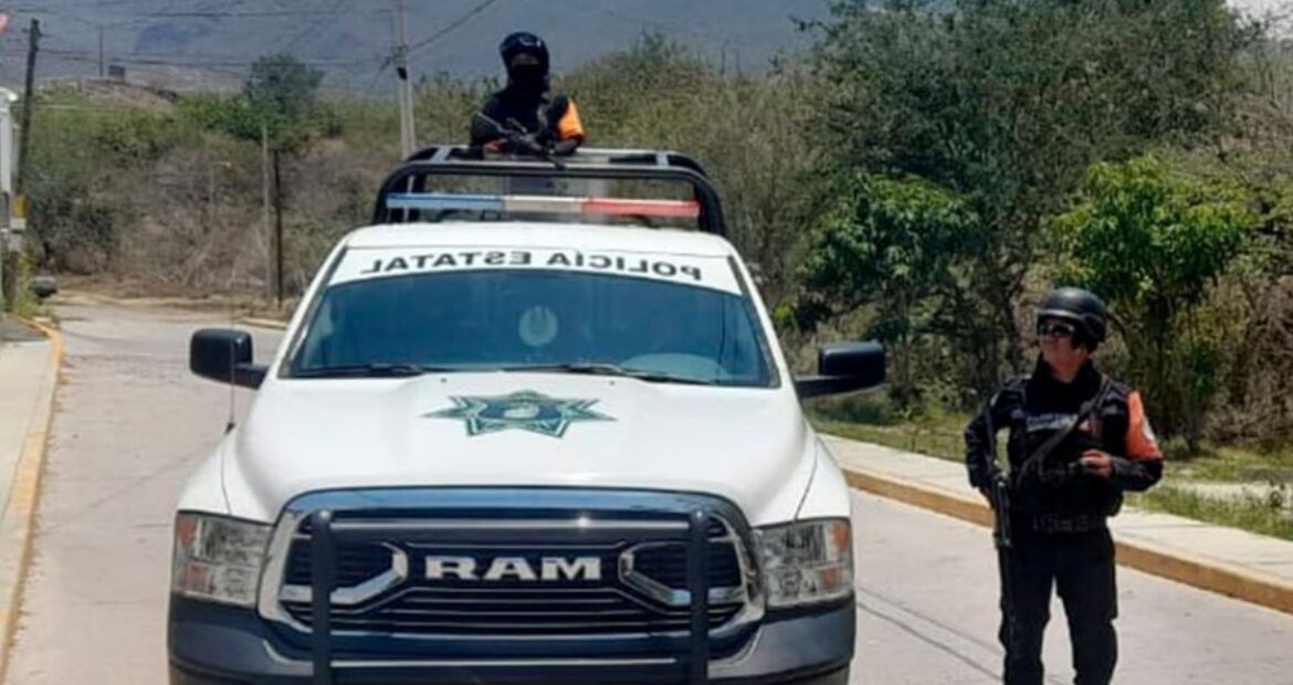 Grupo armado irrumpe en las oficinas de gobierno de Iguala y disparan al interior