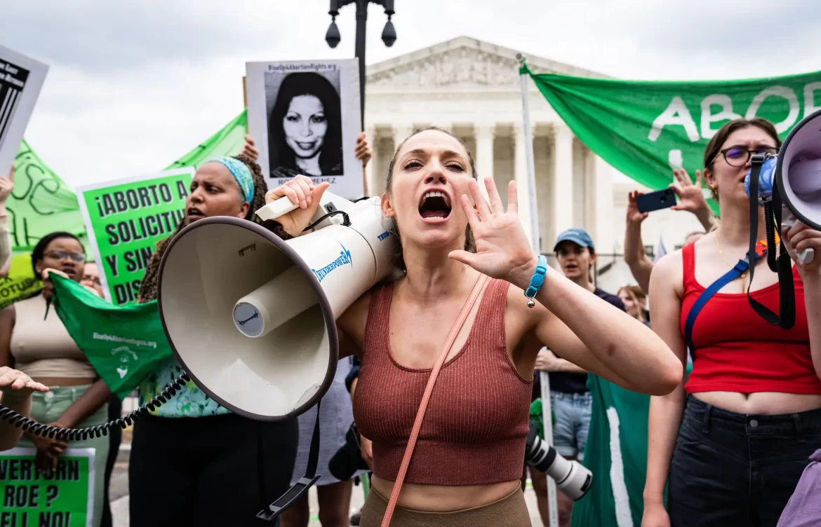 Prohibición del aborto en EU pone a las mujeres en riesgo, advierten expertos de la ONU