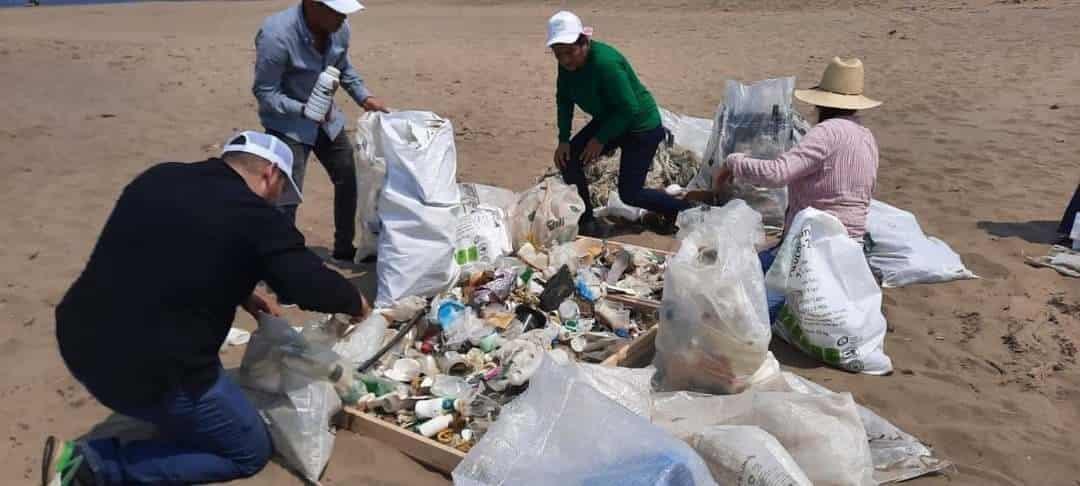 Playas siguen sufriendo contaminación por desechos sólidos, urge crear conciencia