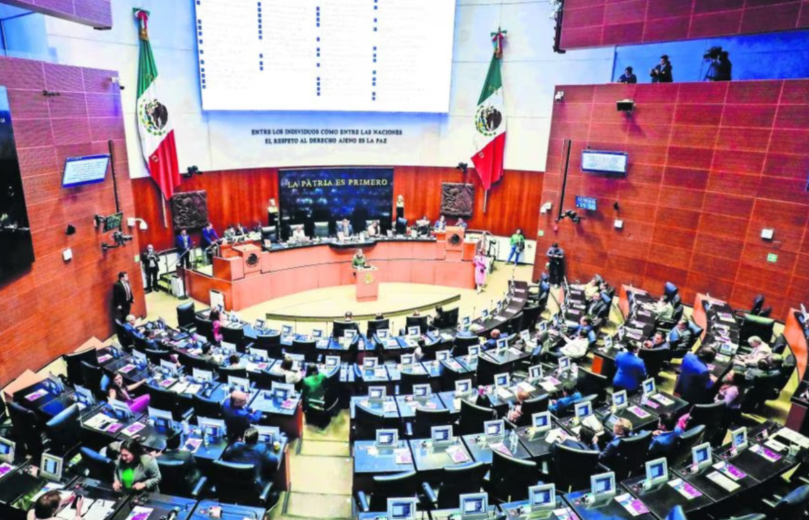 Morena rechaza convocar a extraordinario en el Senado para designar comisionado del INAI