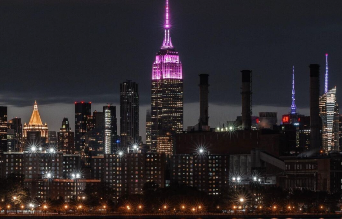 El Empire State iluminado de rosa en honor a Sex and The City