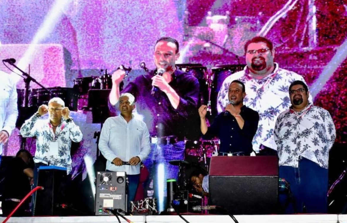 Se dan cita miles de personas en el primer día del Salsa Fest 2023