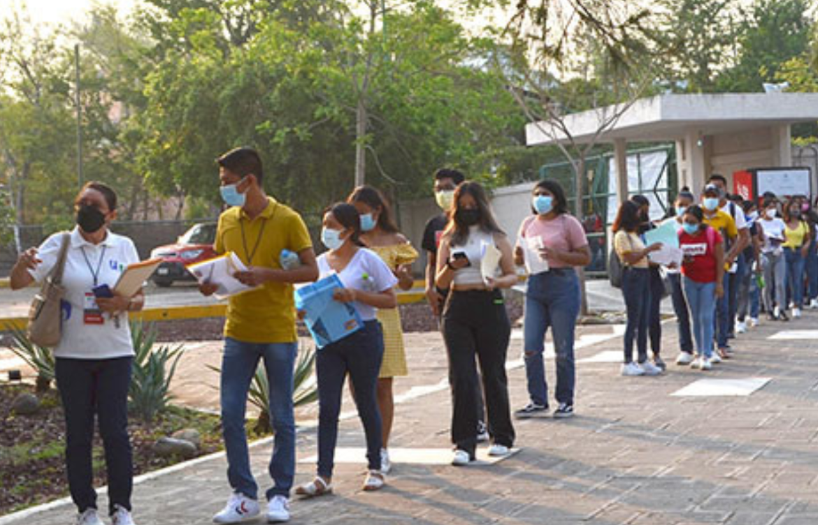 UV aplicará examen de ingreso este fin de semana a más de 35 mil aspirantes