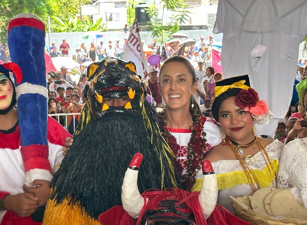 “Ya es tiempo de mujeres”, reitera Claudia Sheinbaum en su visita a Catemaco