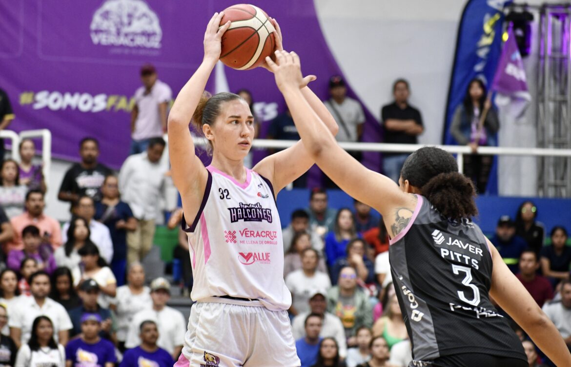 Halcones de Xalapa Femenil resurgió de las cenizas y venció a Fuerza Regia 80-79