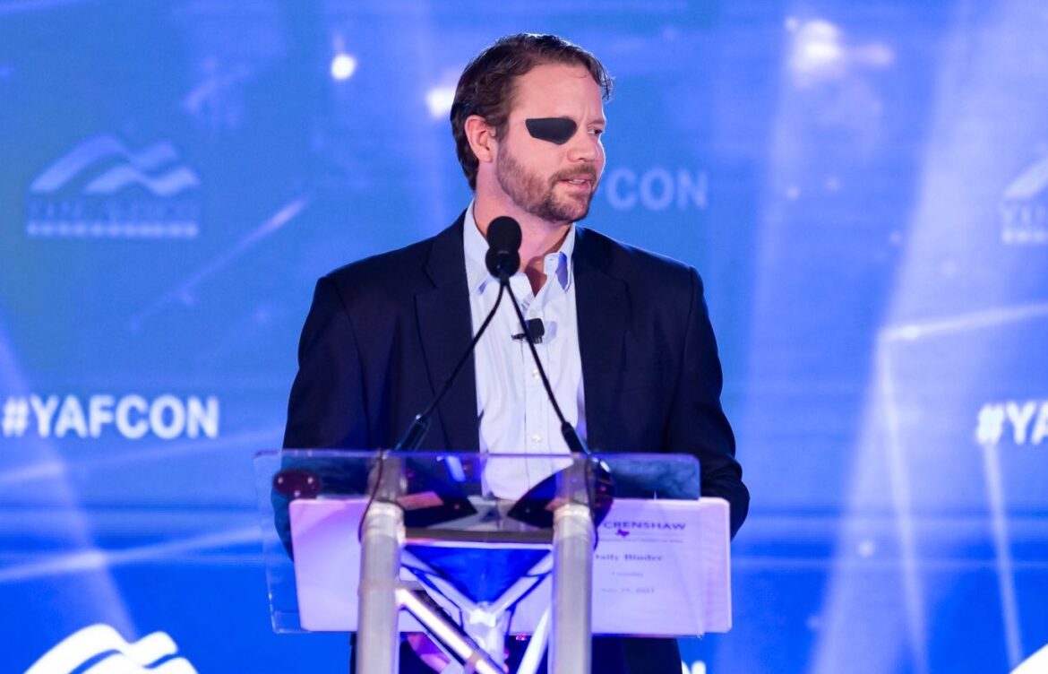 Soy el aliado de México contra narco: Dan Crenshaw