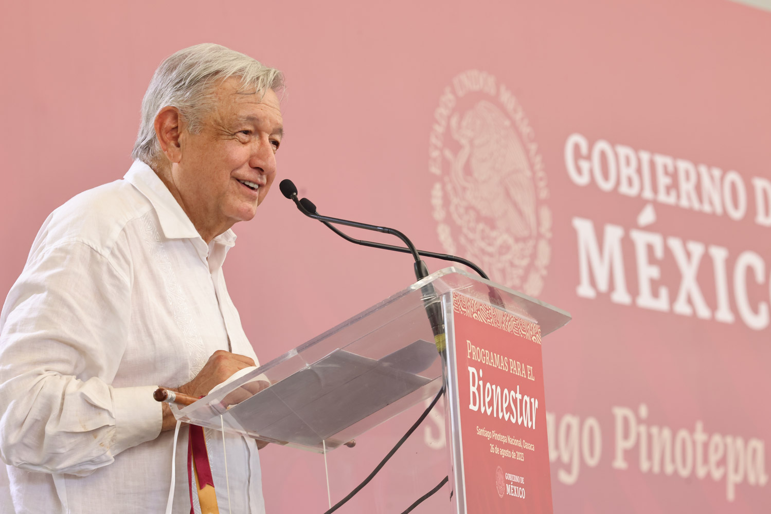 “Ya vienen otros aumentos al salario mínimo”, dijo López Obrador