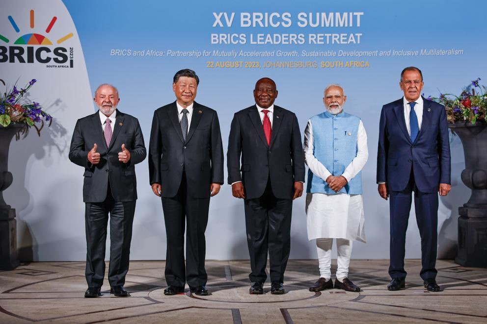 Amplia BRICS su influencia con la admisión seis nuevos miembros