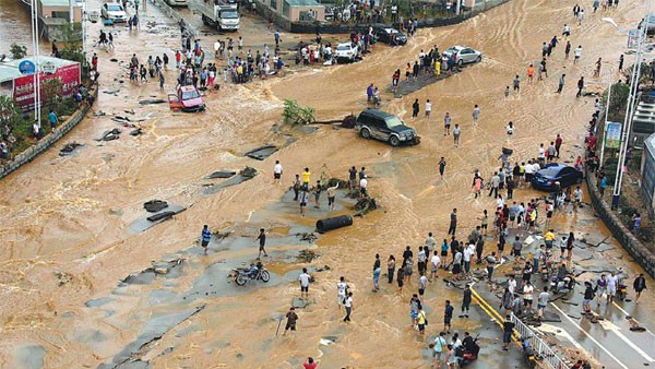 Tifón Doksuri deja 20 muertos en Beijing