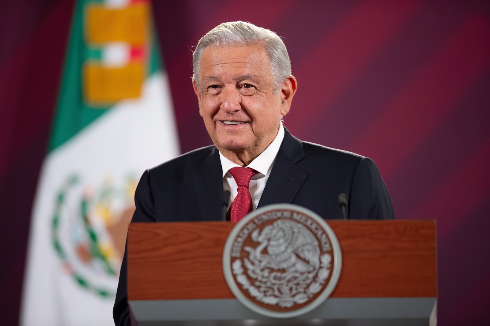 Pasado mañana entrego el bastón de mando: AMLO