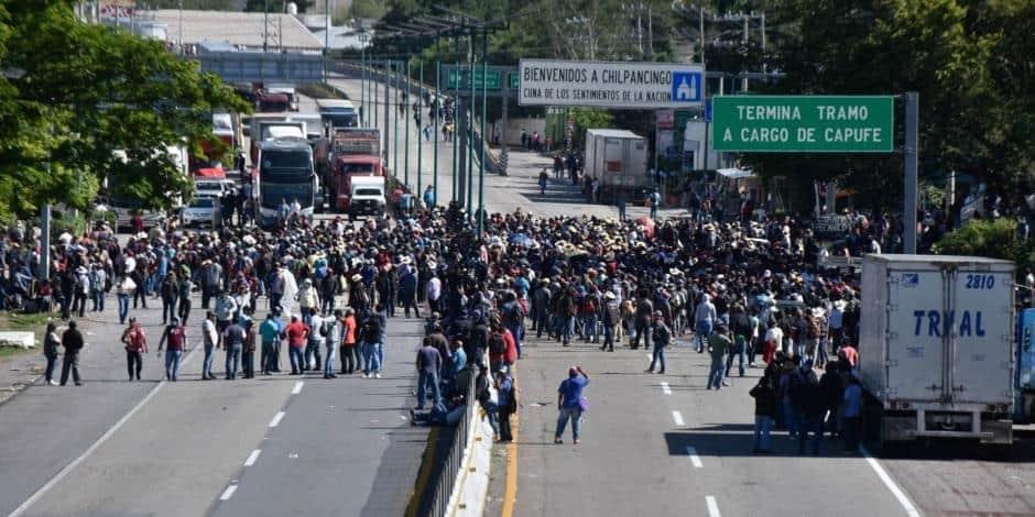 Transportistas aplazan el paro nacional tras lograr acuerdos