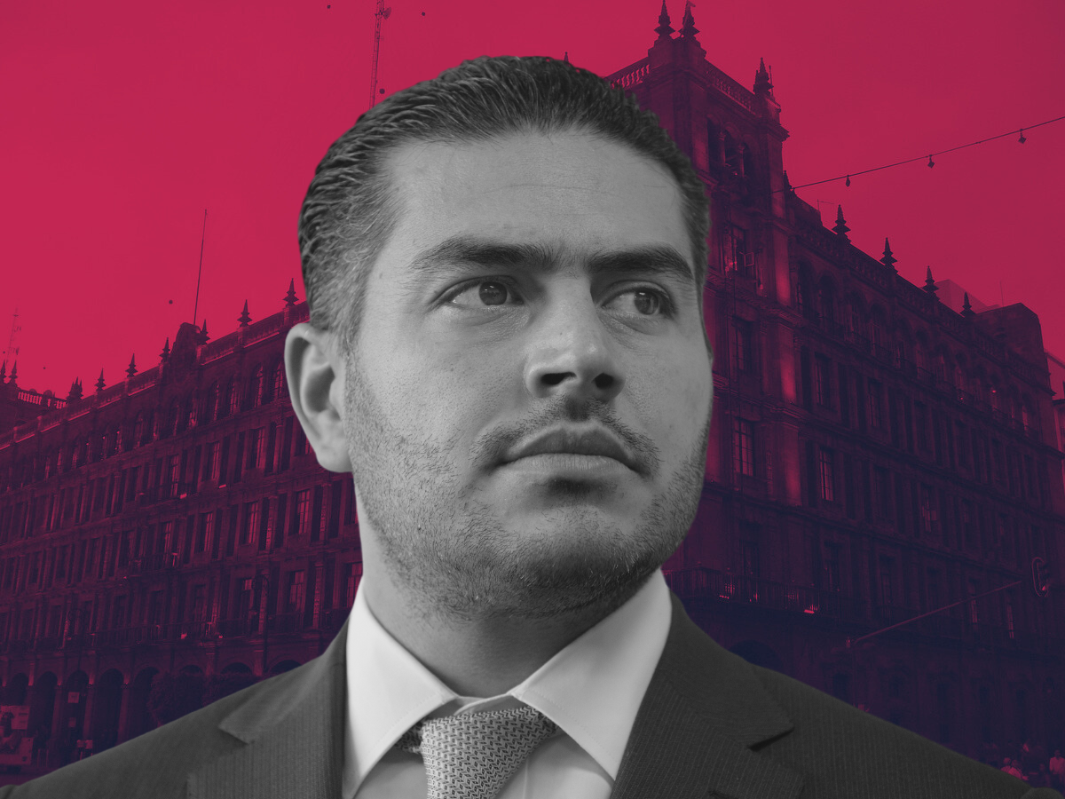 Formaliza Omar García Harfuch su registro en Morena por la CDMX