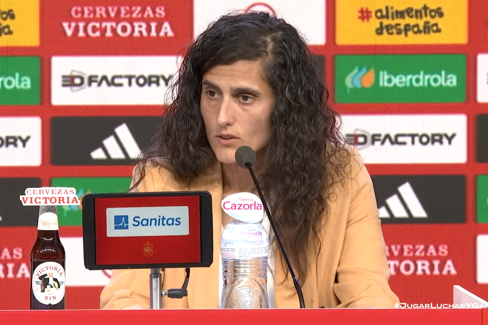 Montse Tomé deja fuera a Jenni Hermoso de la Selección de España