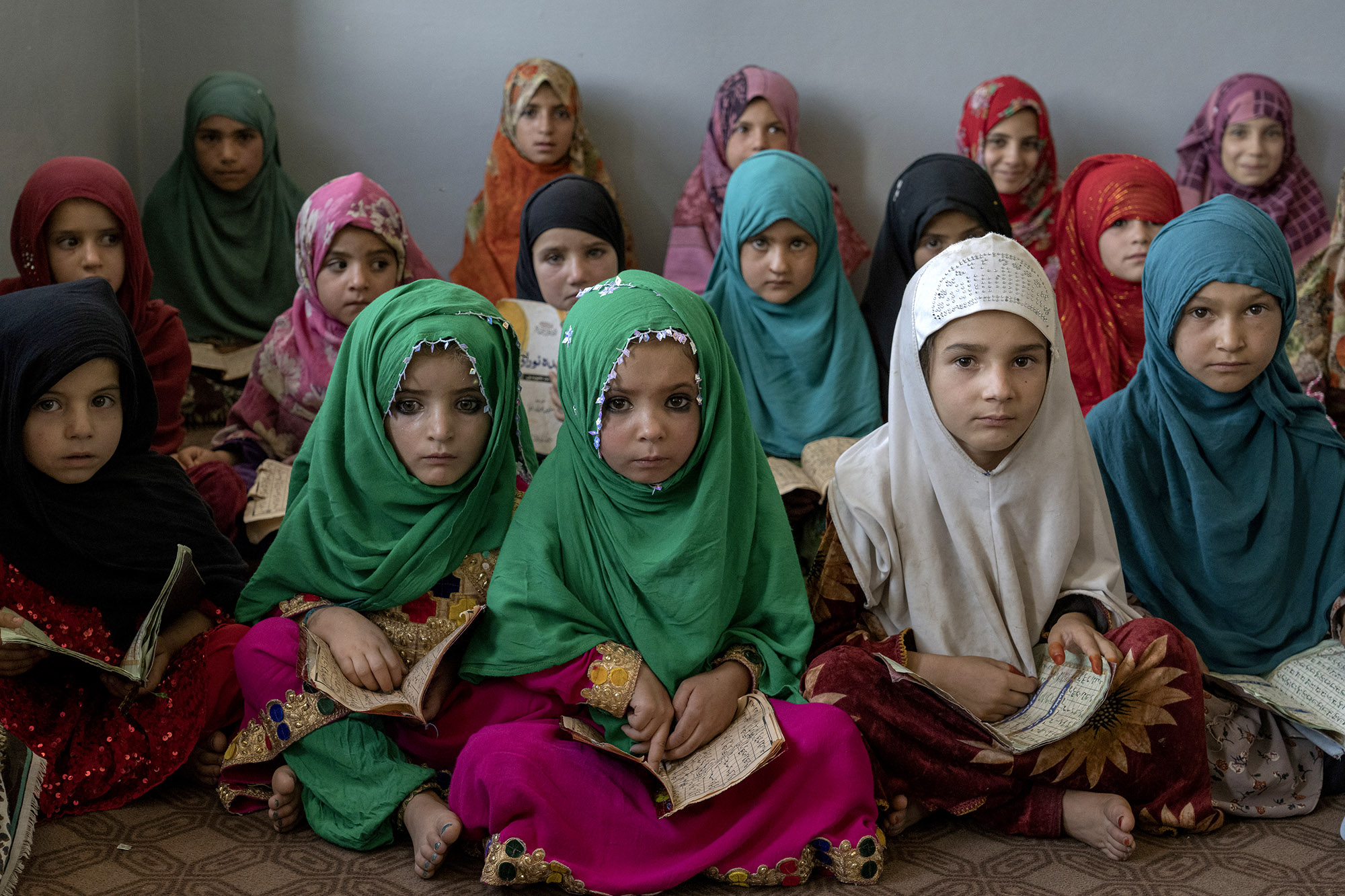 Niñas son puestas en venta y obligadas a casarse en Afganistán