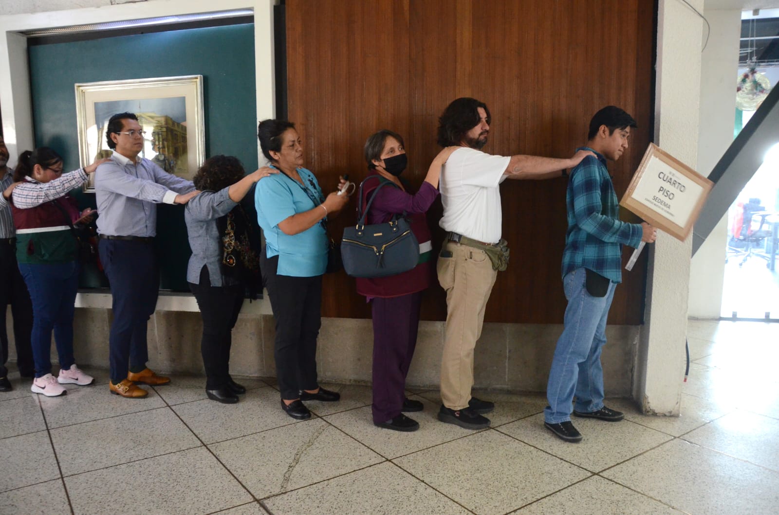 Tres personas resultan con crisis nerviosas y 2 con fracturas tras simulacro del 19S