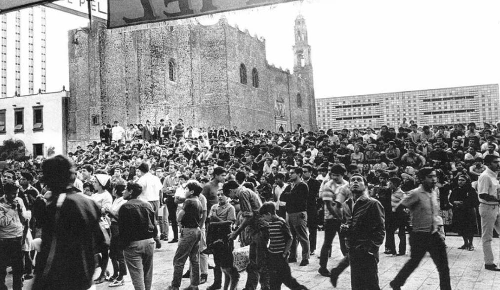 Banderas de Palacio Nacional y SCJN amanecen a media asta este 2 de octubre