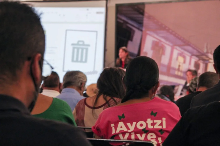 AMLO podría proceder contra exfiscal del caso Ayotzinapa