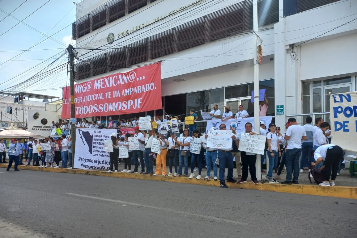 AMLO pide a Poder Judicial hacer huelga durante meses