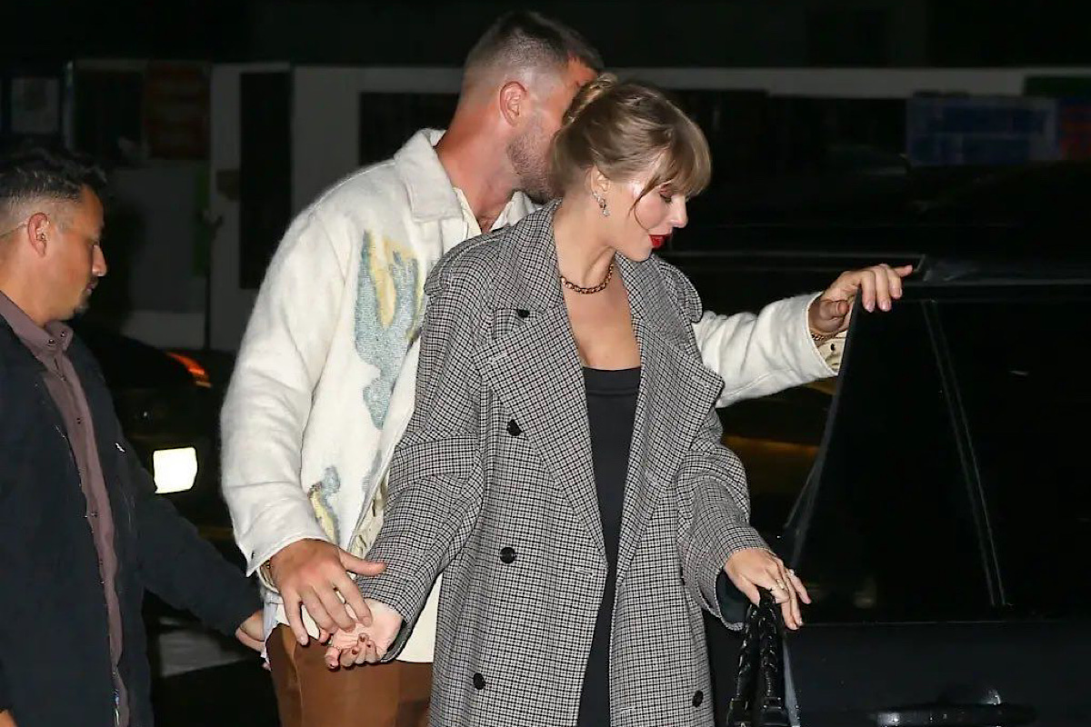 Taylor Swift y Travis Kelce hacen oficial su romance 