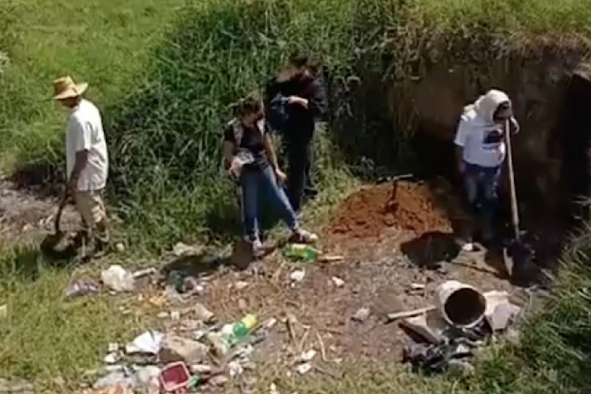 Colectivo de madres buscadoras descubren horno crematorio con restos humanos en Jalisco