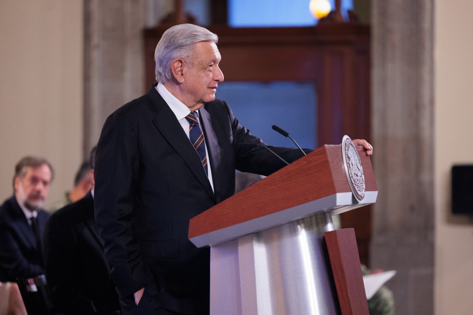 AMLO promete que Acapulco quedará en pie ‘lo más pronto posible’