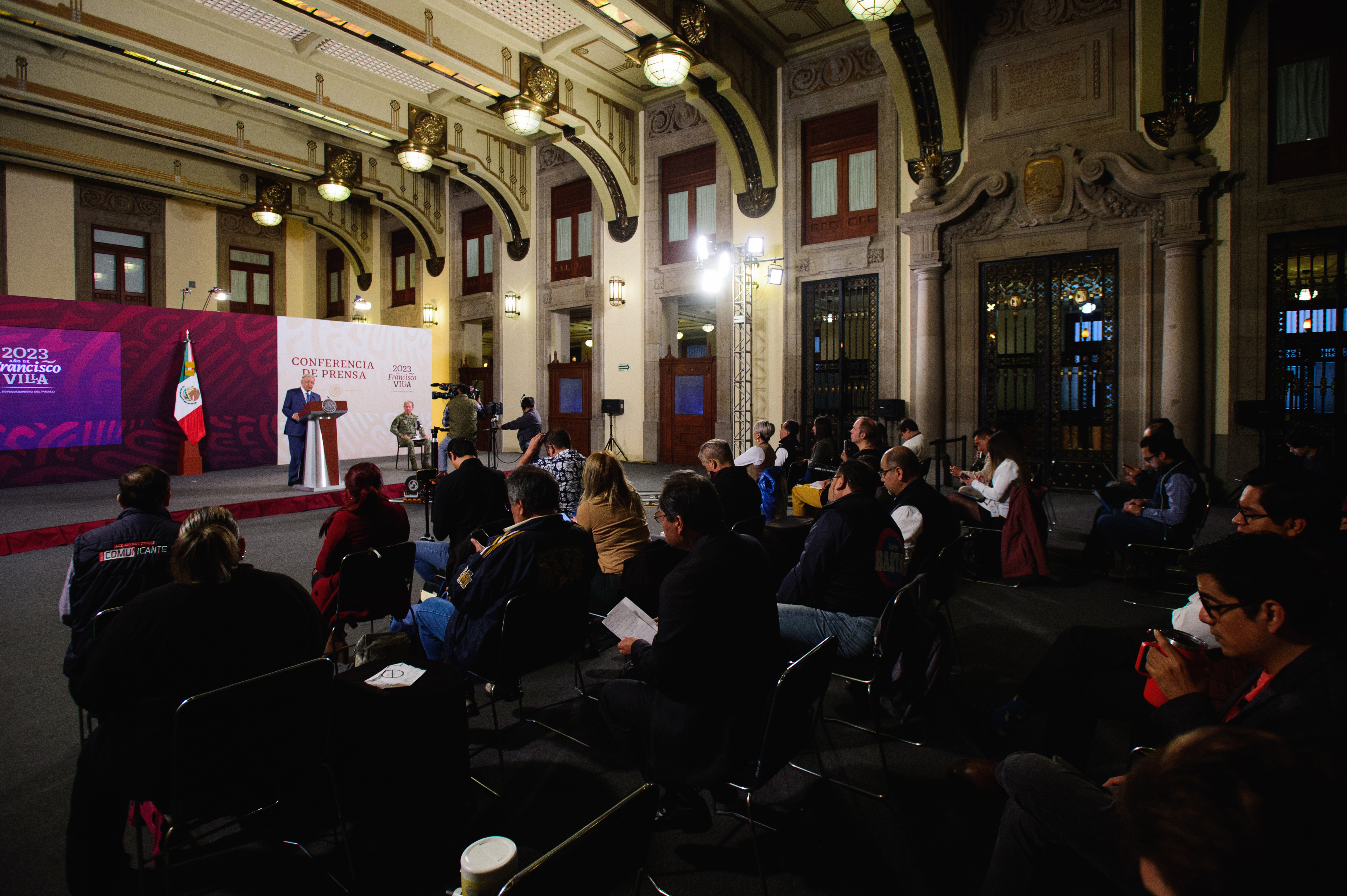 Gobierno federal inicia este viernes reconstrucción de Acapulco; ya atienden a damnificados