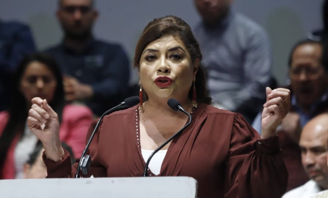 Clara Brugada participa en conferencia del Senado
