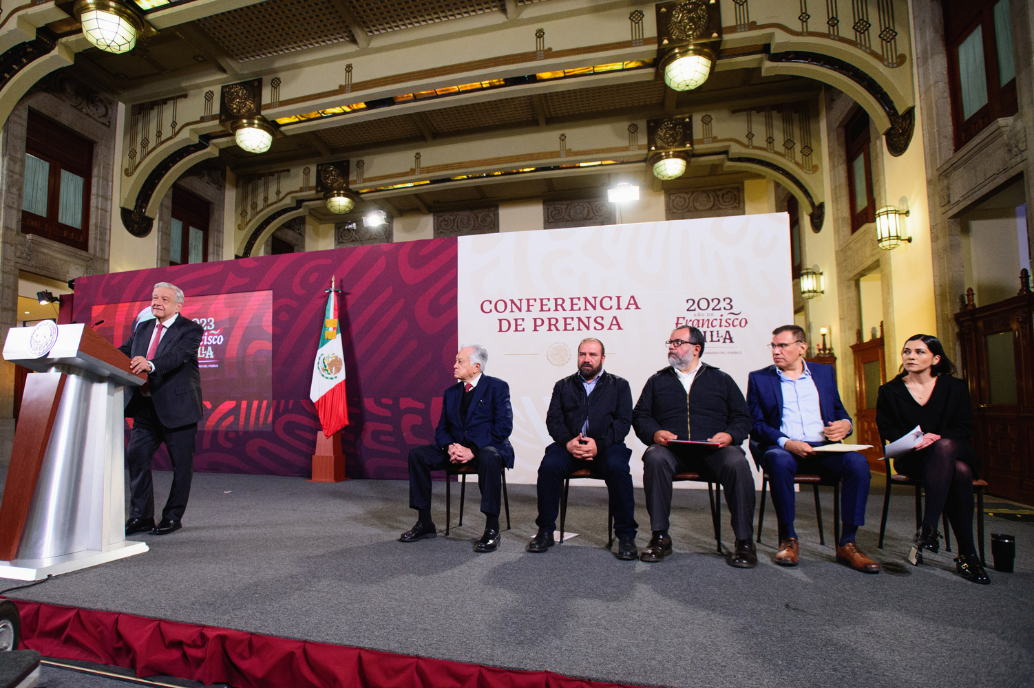 AMLO: CFE Telecomunicaciones e Internet para Todos garantizan derecho a la información