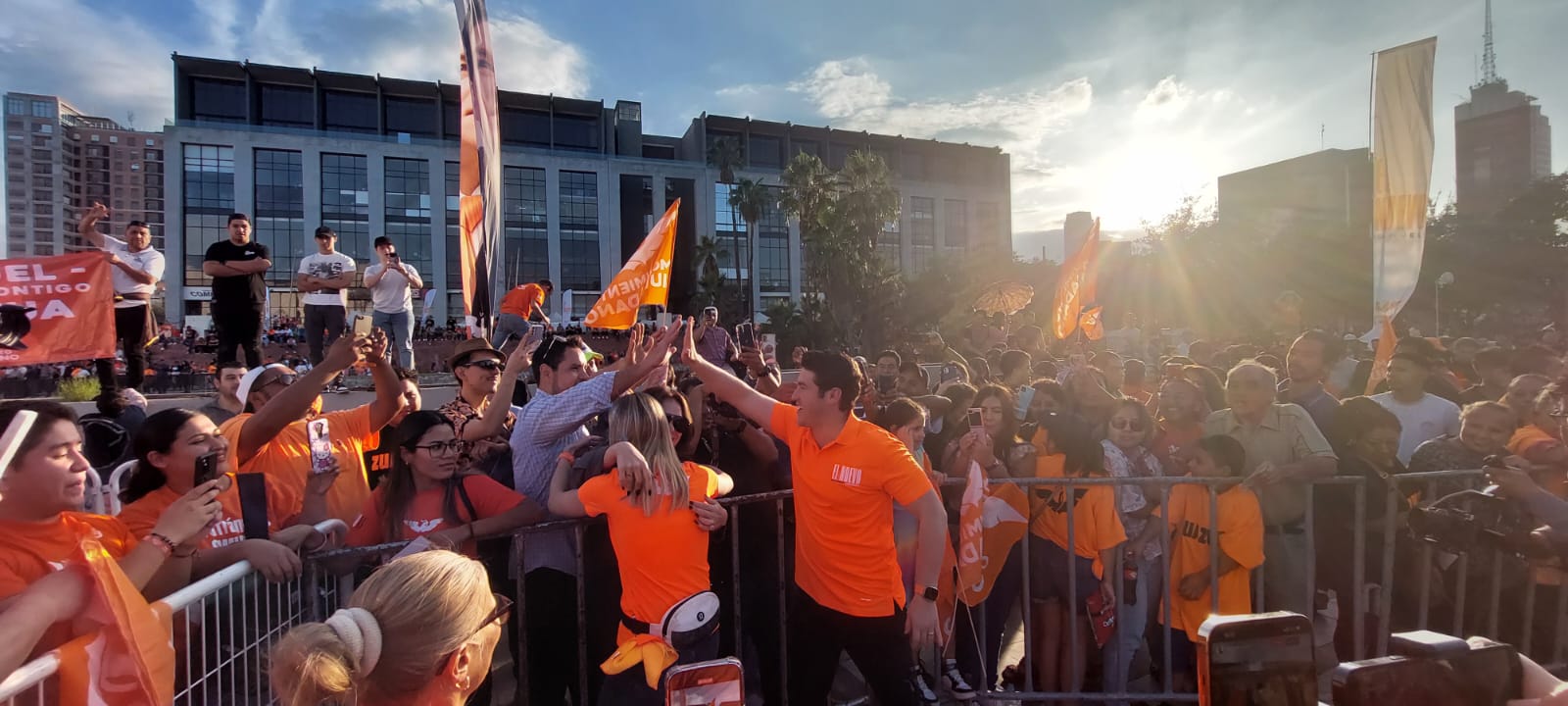 Samuel García arranca precampaña en Monterrey