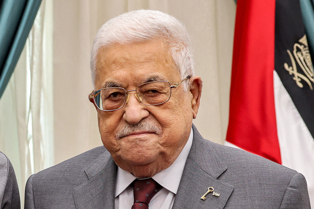 Atacan convoy del presidente palestino Mahmoud Abbas