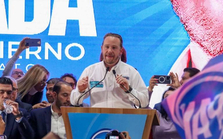 Santiago Taboada se registró como precandidato del PAN