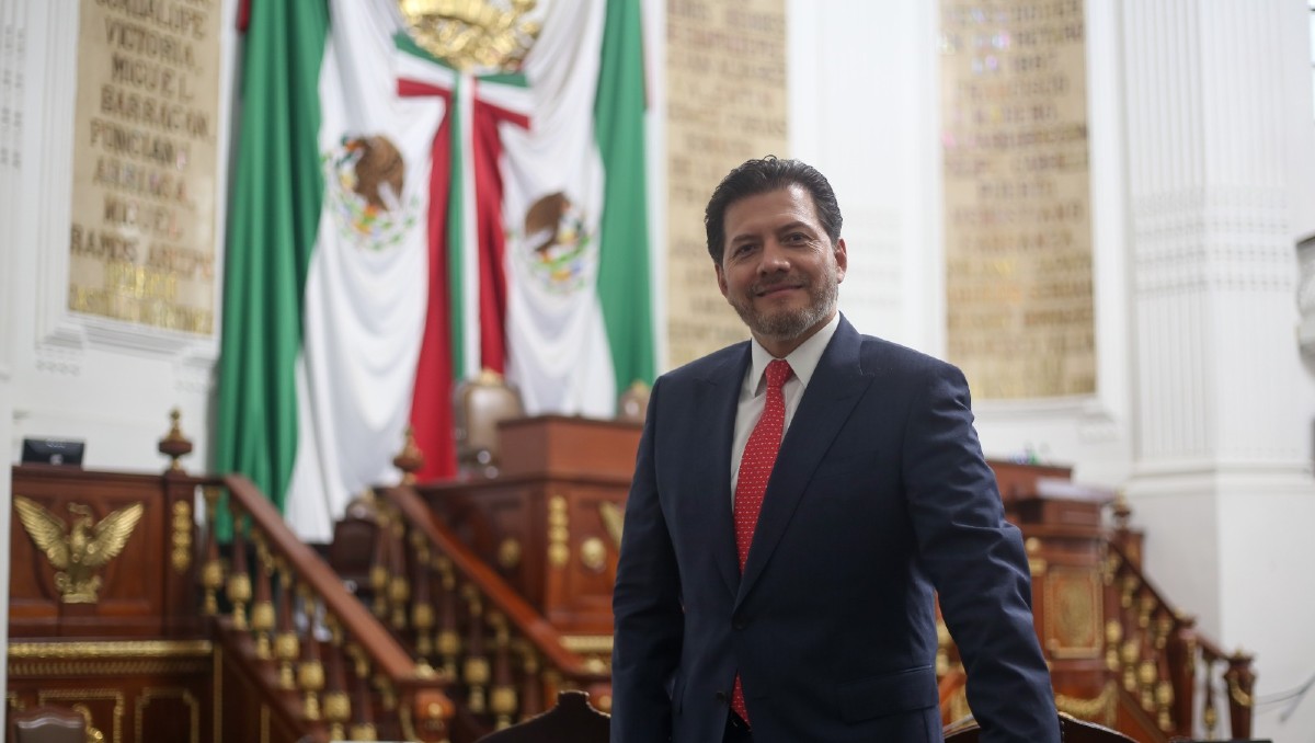 Morena invita a Víctor Hugo a su partido