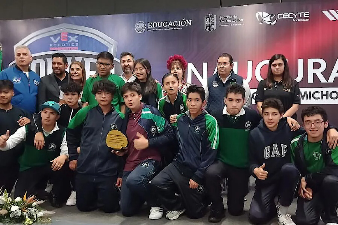 Estudiantes mexicanos ganan primer lugar en concurso internacional de robótica