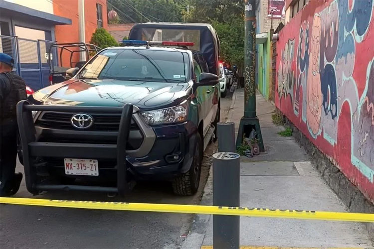 Cae niño de balcón en Coyoacán y muere