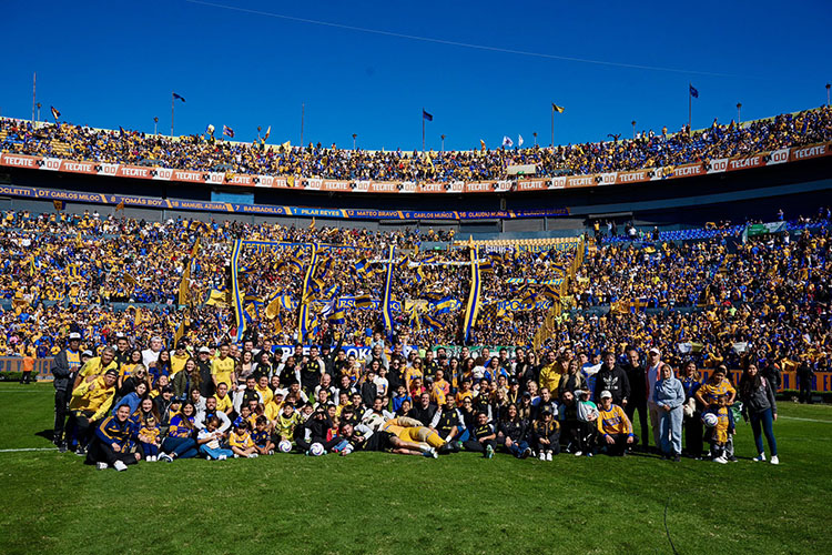 Arropan 15 mil a sus Tigres previo a la Final