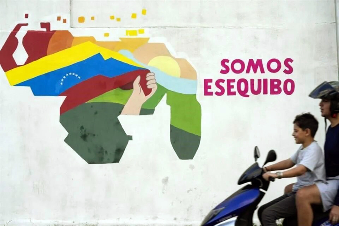 Venezuela despliega soldados tras llegada de buque británico