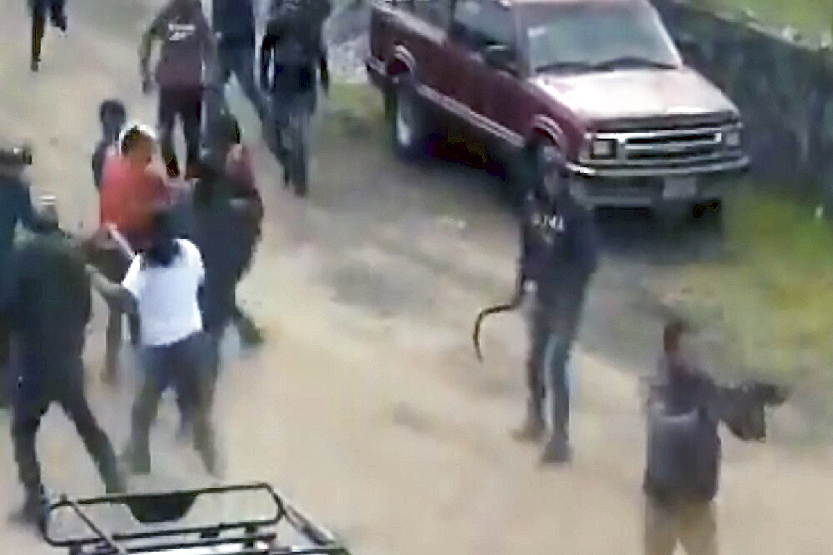 ¡Masacre! Agricultores de Texcaltitlán enfrentan a la Familia Michoacana por ‘cobro de piso’; 11 muertos