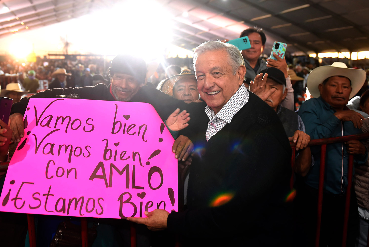 Desde Tepeaca, AMLO destaca entrega de apoyos del bienestar en Puebla