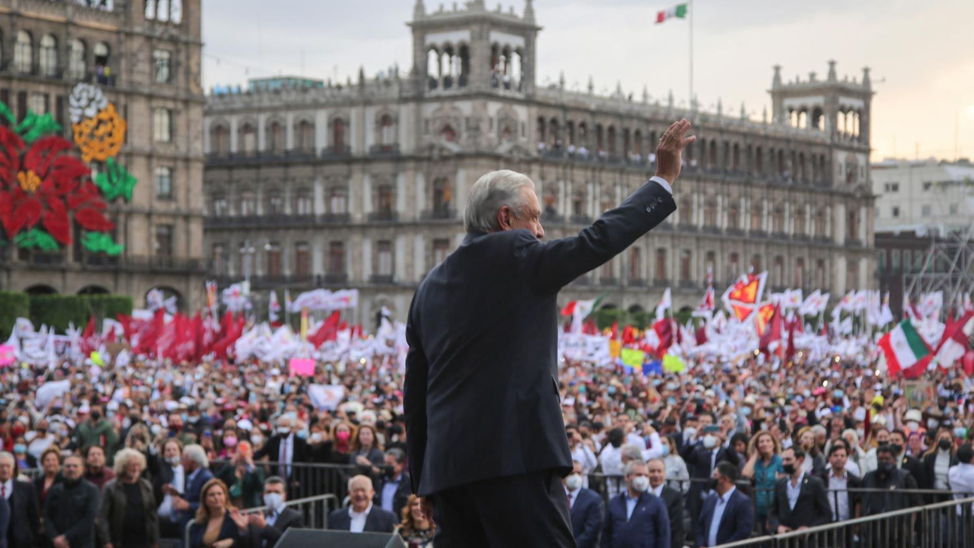 TEPJF determina que AMLO vulneró la imparcialidad de contienda en su mitin de julio