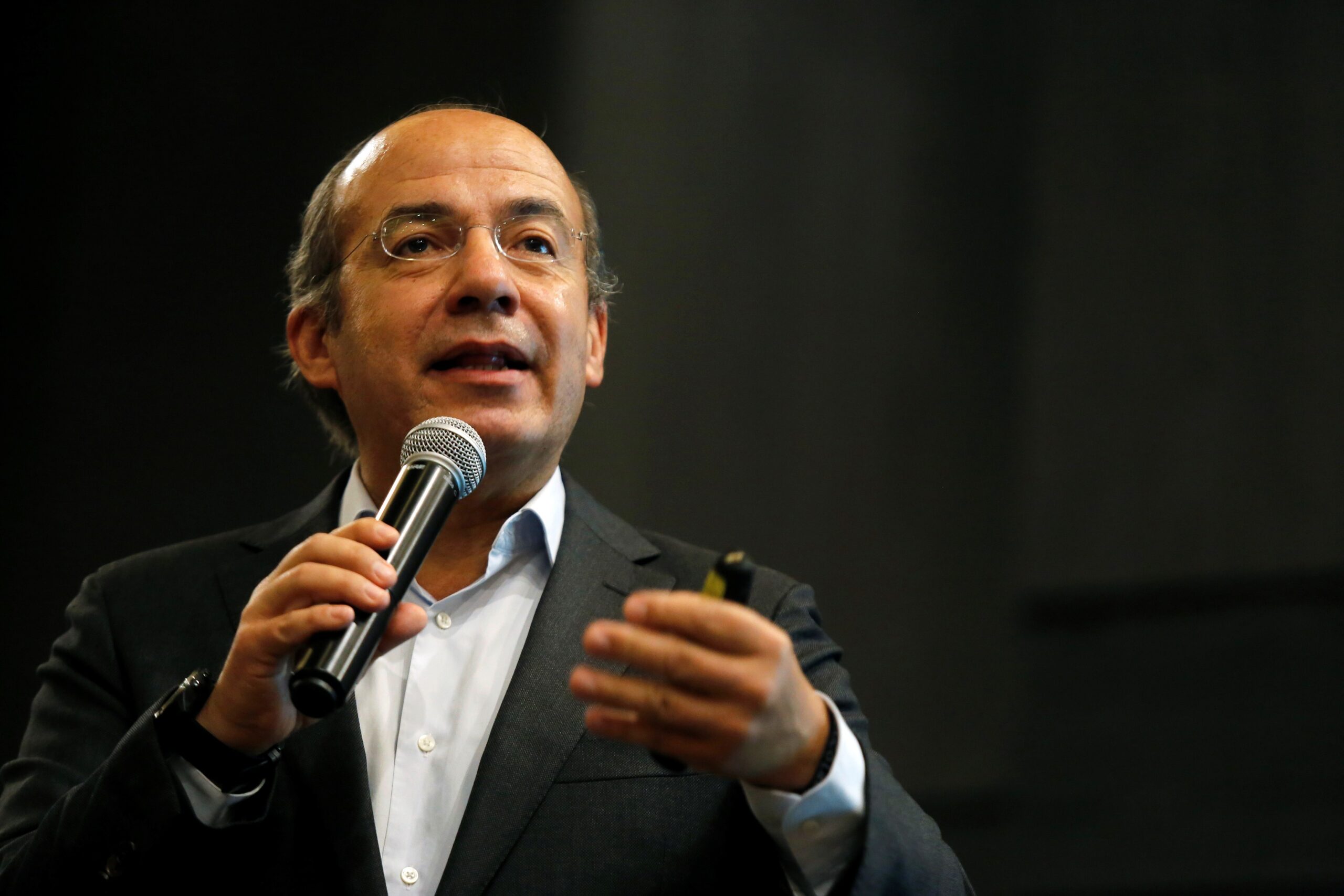 Calderón arremete contra dirigentes opositores por ‘ambiciosos’
