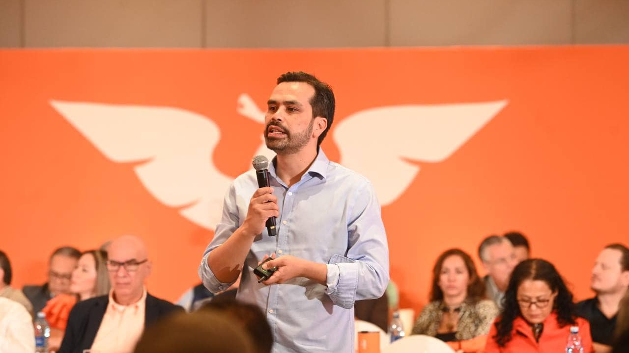 ¡Álvarez Máynez exige al INE un debate por semana!